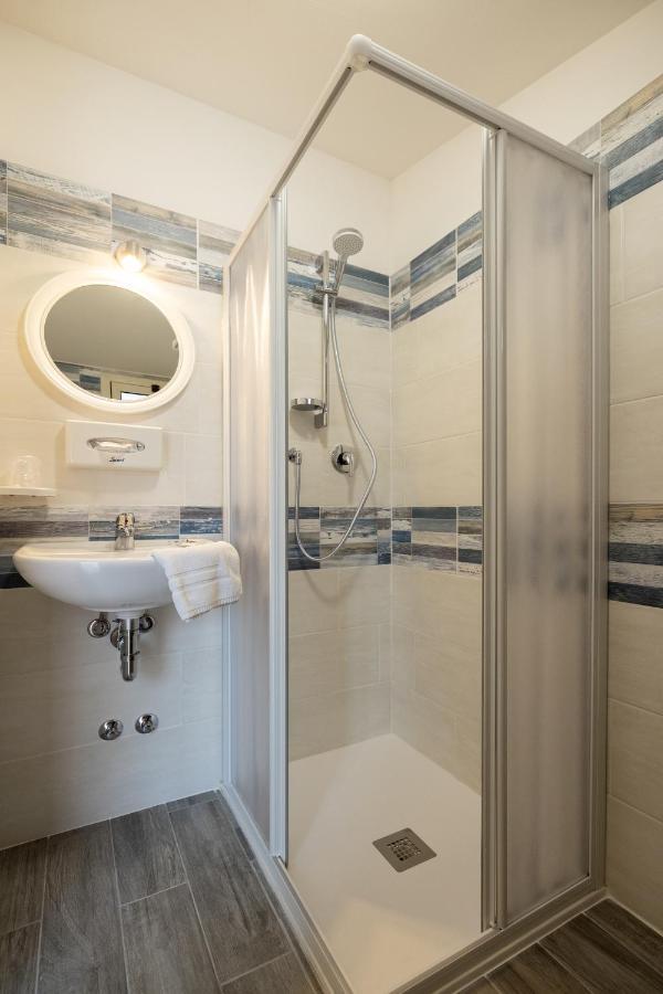 Hotel Giordo Rimini Luaran gambar