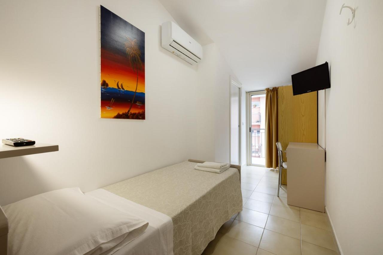Hotel Giordo Rimini Luaran gambar