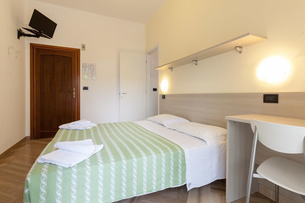 Hotel Giordo Rimini Luaran gambar