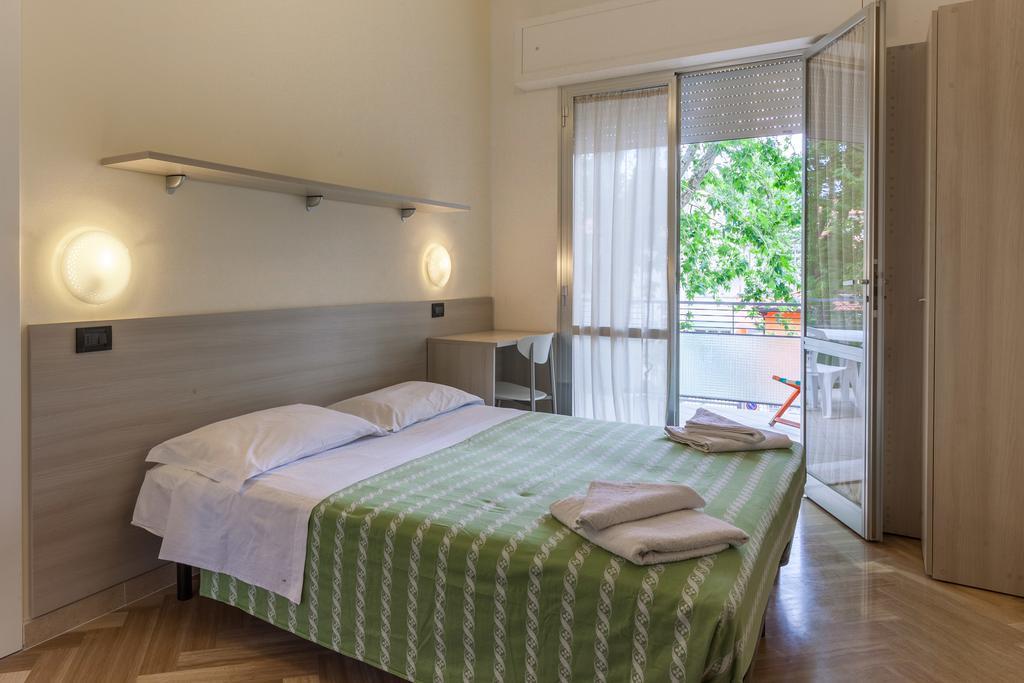 Hotel Giordo Rimini Luaran gambar
